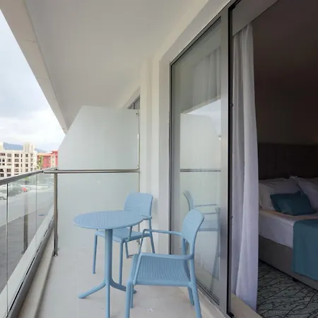 Astoria Golden Sands