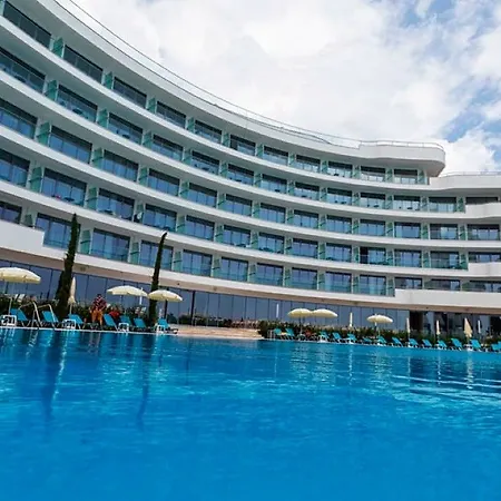 Astoria Golden Sands
